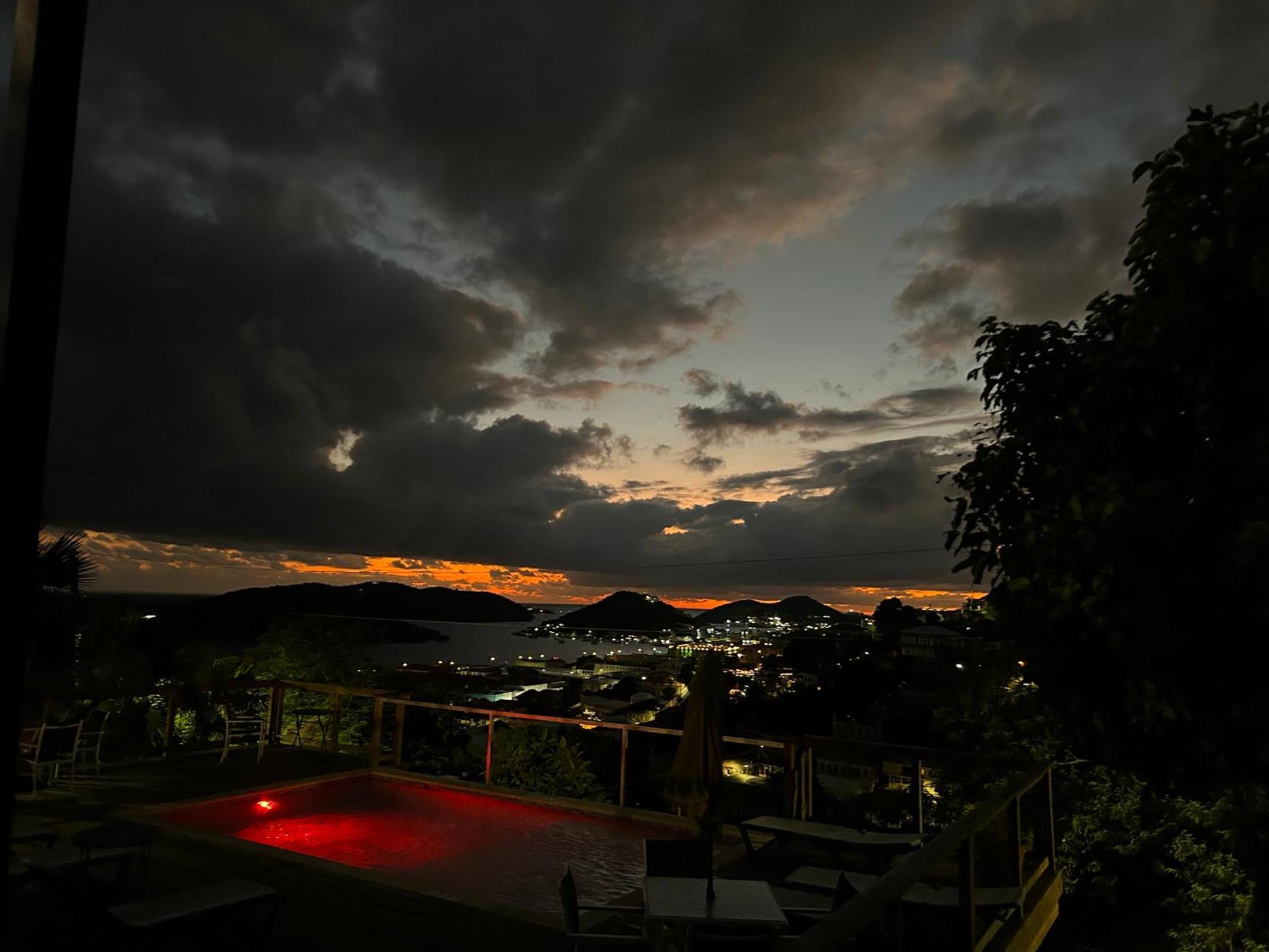 The Green Iguana Hotel Charlotte Amalie Exterior foto